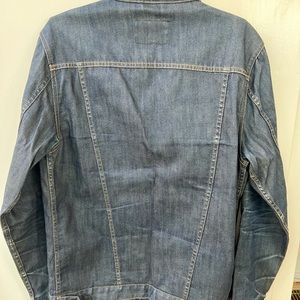 Men’s Comune Denim Jacket size Large.